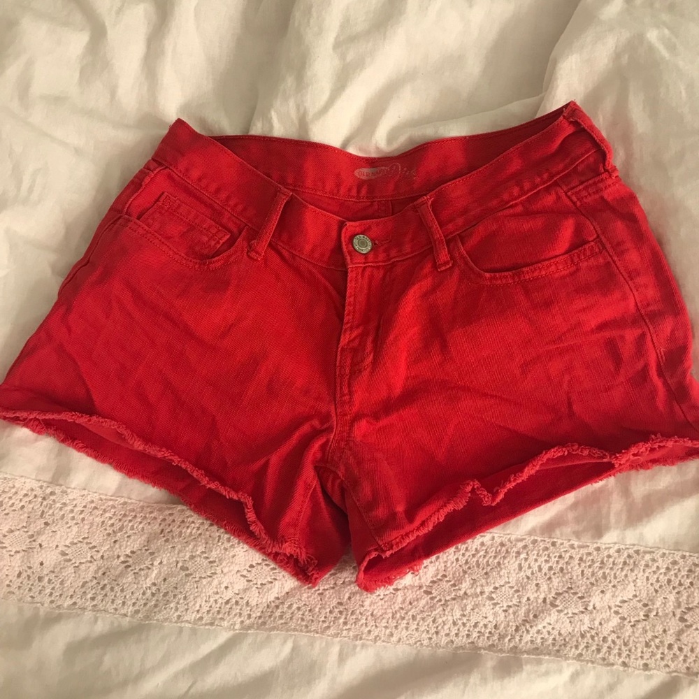 Old Navy diva red shorts